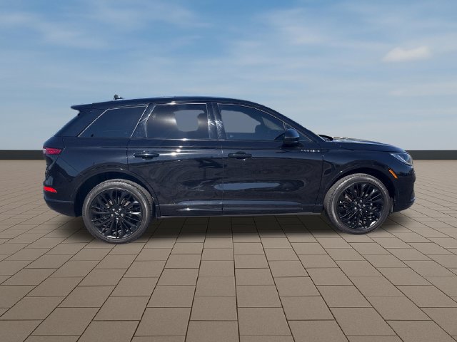 Used 2024 Lincoln Corsair AWD w/ Equipment Group 101A image 8