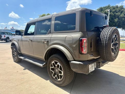 Used 2025 Ford Bronco Outer Banks AWD/4WD image 5