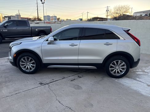 Used 2020 Cadillac XT4 Premium Luxury image 4