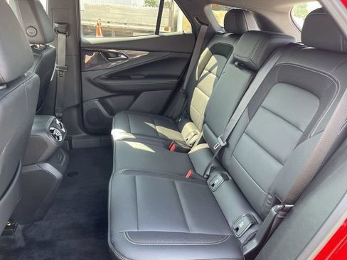 Used 2024 Chevrolet Blazer EV LT AWD/4WD image 23