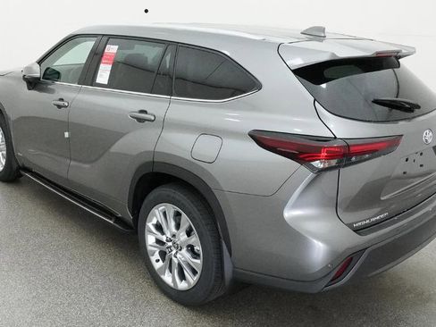 New 2026 Toyota Highlander Limited image 28