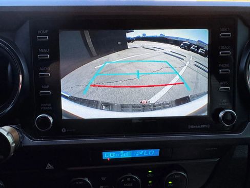 Used 2021 Toyota Tacoma TRD Sport w/ Technology Package image 36