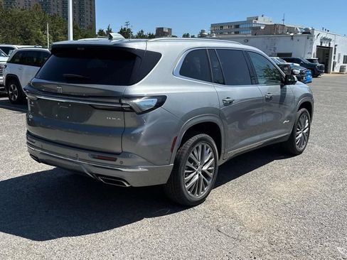 New 2026 Buick Enclave Avenir w/ Super Cruise Package FWD image 2