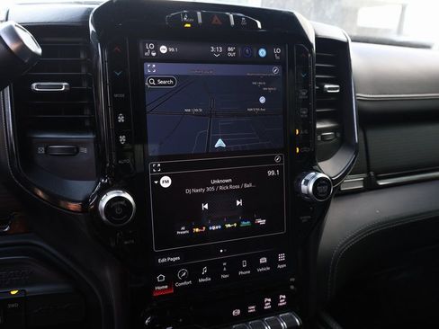 Used 2023 RAM 3500 Limited image 32