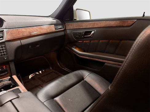 Used 2012 Mercedes-Benz E 350 4MATIC Sedan image 28