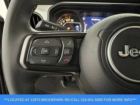 Used 2024 Jeep Wrangler Unlimited Sport AWD/4WD image 12
