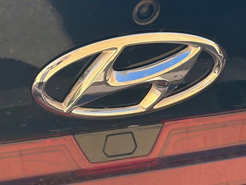 Used 2023 Hyundai Elantra SEL w/ Convenience Package image 7