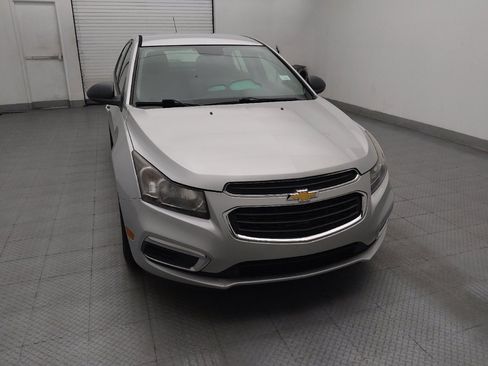Used 2015 Chevrolet Cruze LS FWD image 14