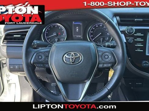Used 2020 Toyota Camry SE image 20