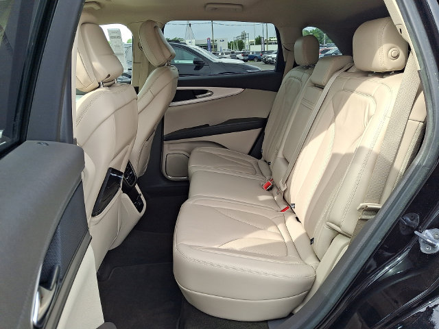 Used 2020 Lincoln Nautilus FWD w/ Equipment Group 101A image 10