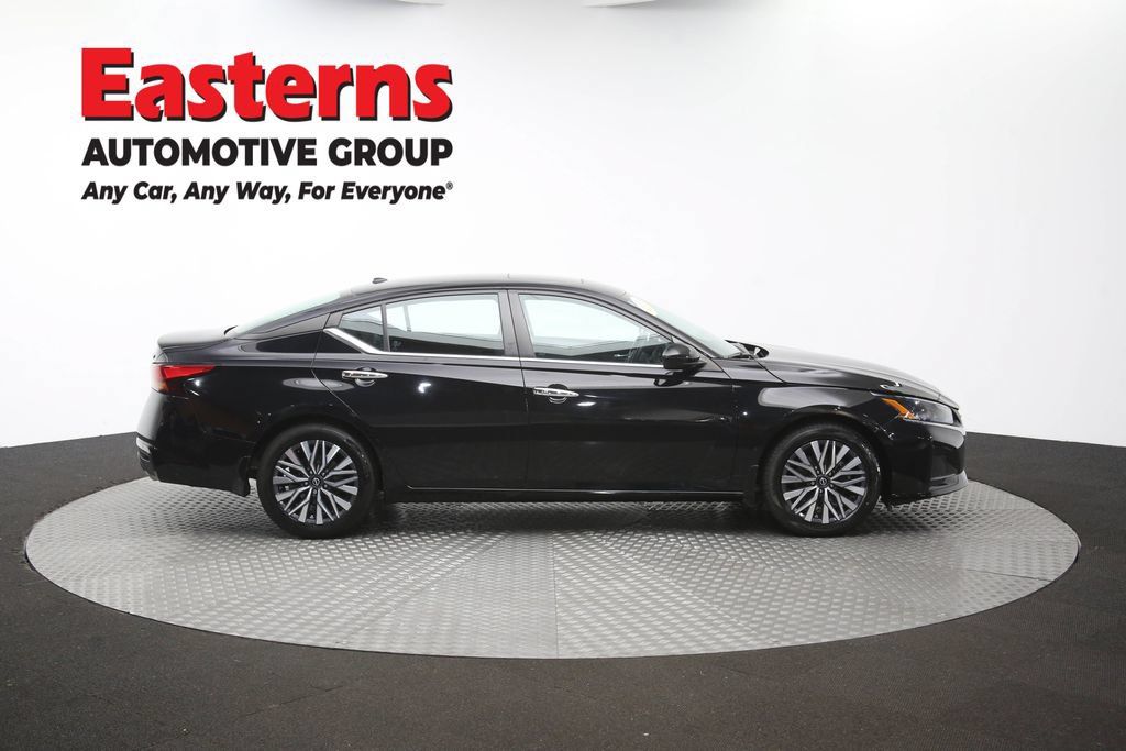 Used 2024 Nissan Altima 2.5 SV w/ SV Premium Package FWD image 46
