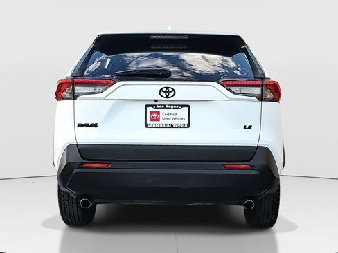 Certified 2022 Toyota RAV4 LE FWD image 6