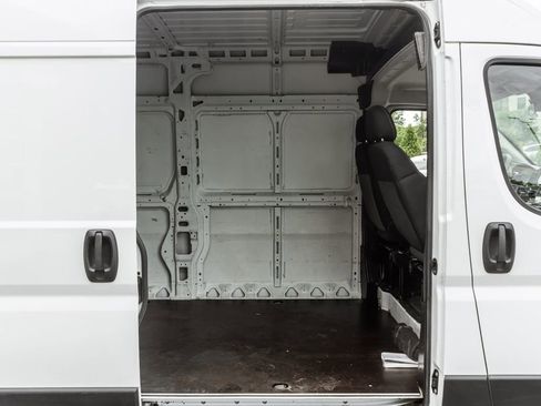 Used 2023 RAM ProMaster 2500 FWD image 19