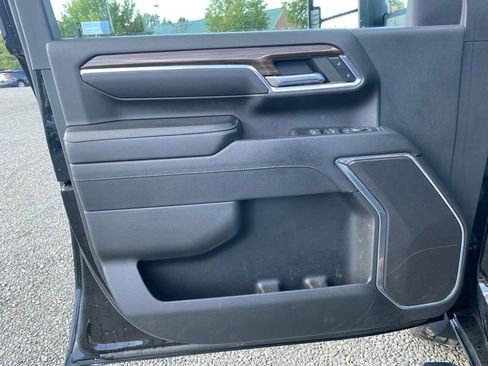 Used 2024 Chevrolet Silverado 2500 LT image 9