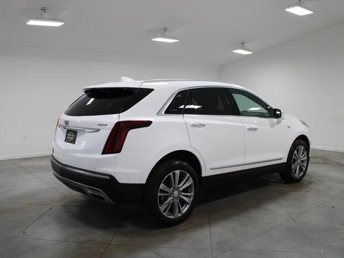 Used 2024 Cadillac XT5 Premium Luxury FWD image 9