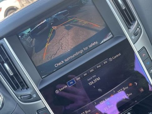 Used 2018 INFINITI Q50 Sport image 9