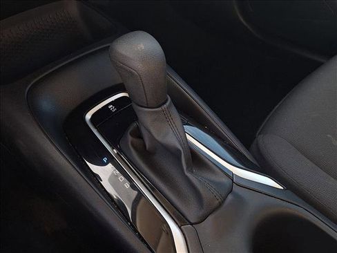 Certified 2025 Toyota Corolla LE image 14