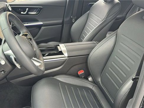 Certified 2025 Mercedes-Benz GLC 300 4MATIC image 27