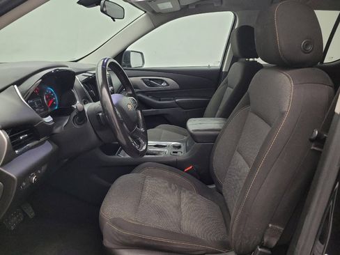 Used 2018 Chevrolet Traverse LT image 17