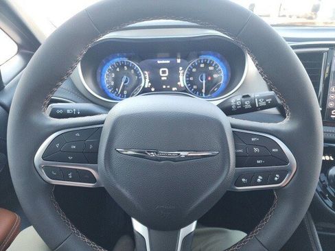 New 2026 Chrysler Pacifica Pinnacle image 15