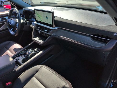 Used 2025 Ford Explorer Platinum w/ LUX Leather Package image 33