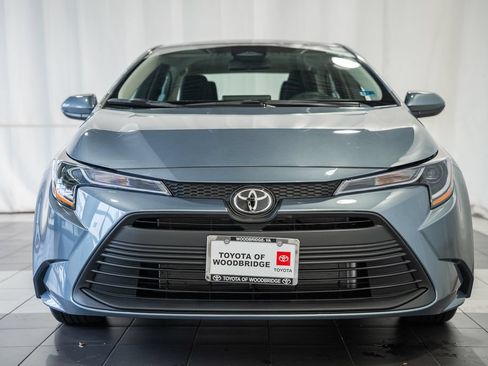 Used 2026 Toyota Corolla LE FWD image 2