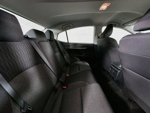 Used 2025 Toyota Camry LE FWD image 25