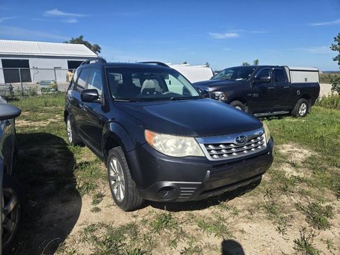 Used 2011 Subaru Forester 2.5X Premium w/ All-Weather Pkg AWD/4WD image 1