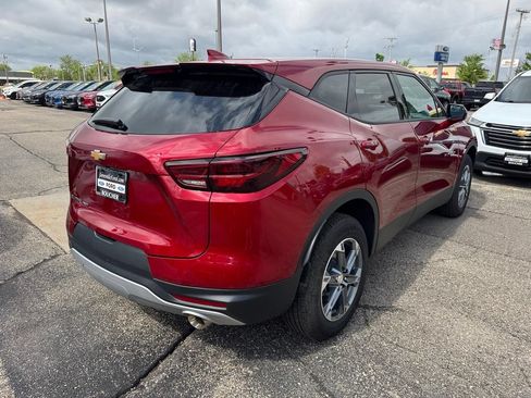 Used 2025 Chevrolet Blazer LT AWD/4WD image 5