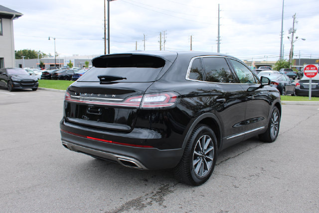 Used 2022 Lincoln Nautilus AWD image 42