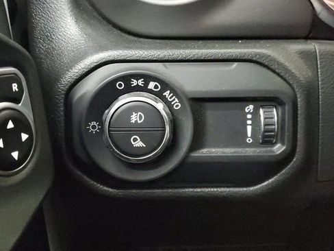 Used 2023 Jeep Gladiator Sport image 30