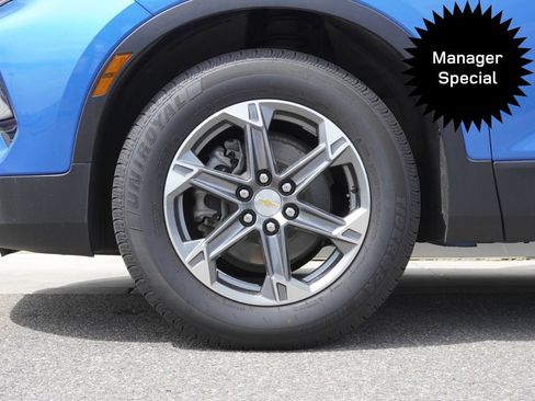 Used 2024 Chevrolet Blazer LT AWD/4WD image 34