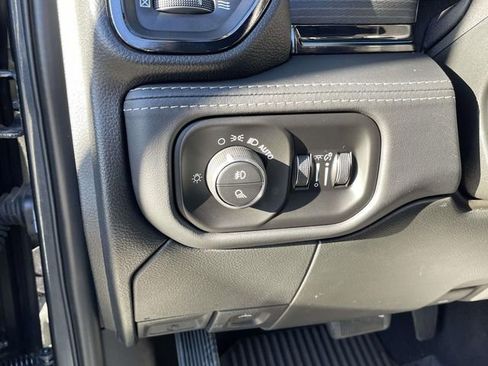 Used 2022 RAM 2500 Limited image 17