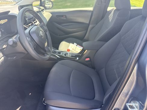 Used 2022 Toyota Corolla LE FWD image 16