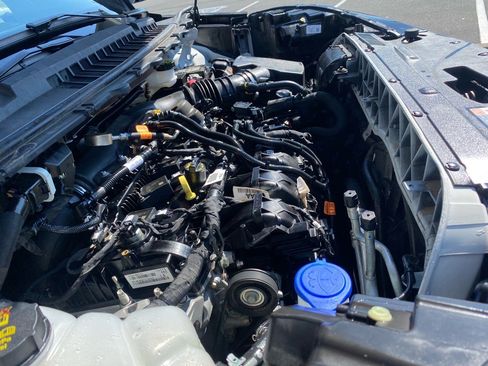 Used 2024 Ford Edge SEL image 32