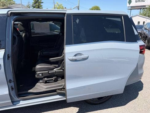 Used 2023 Honda Odyssey Sport image 24