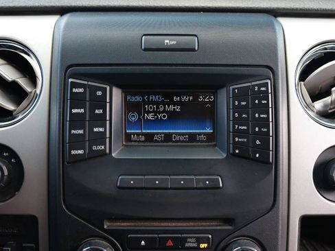 Used 2014 Ford F150 XLT w/ Equipment Group 302A Luxury AWD/4WD image 24