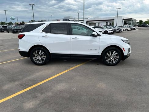 Used 2024 Chevrolet Equinox LT AWD/4WD image 7