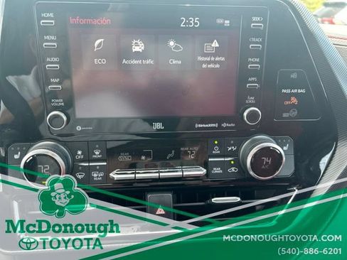 Used 2022 Toyota Highlander XSE AWD/4WD image 15