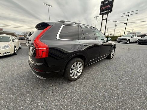 Used 2017 Volvo XC90 T6 Momentum w/ Vision Package image 3