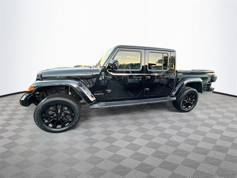 Used 2021 Jeep Gladiator Overland image 9