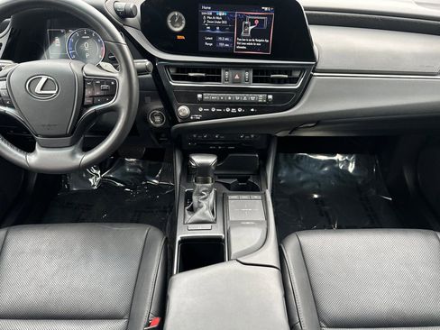 Certified 2022 Lexus ES 350 w/ Premium Package image 15