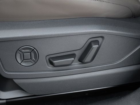 New 2025 Audi Q5 Premium Plus image 22