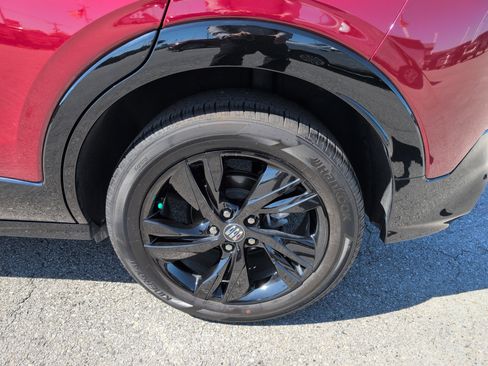 Used 2024 Buick Encore GX Sport Touring image 4