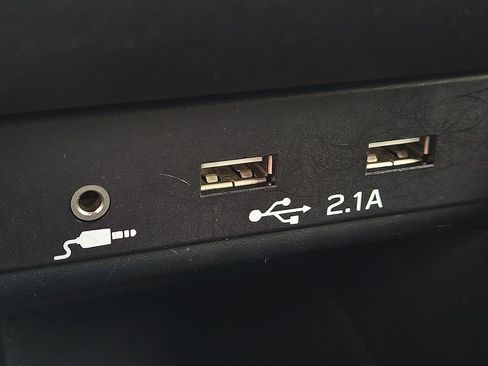 Used 2020 Subaru Outback Limited w/ Popular Package #2 image 16