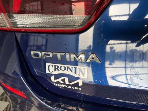 Used 2020 Kia Optima Premium image 8