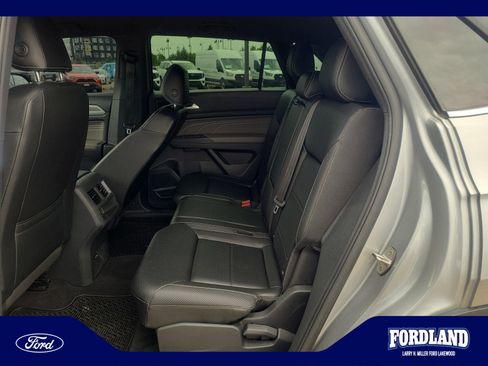 Used 2021 Volkswagen Atlas Cross Sport SE AWD/4WD image 17
