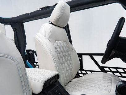 Used 2025 Ford Bronco RETRO