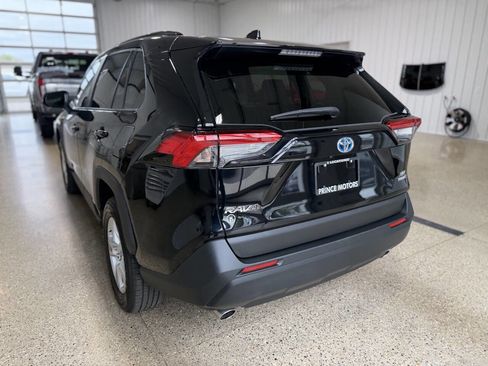 Used 2021 Toyota RAV4 XLE w/ Convenience Package AWD/4WD image 36