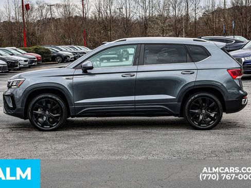 Used 2022 Volkswagen Taos SE image 8